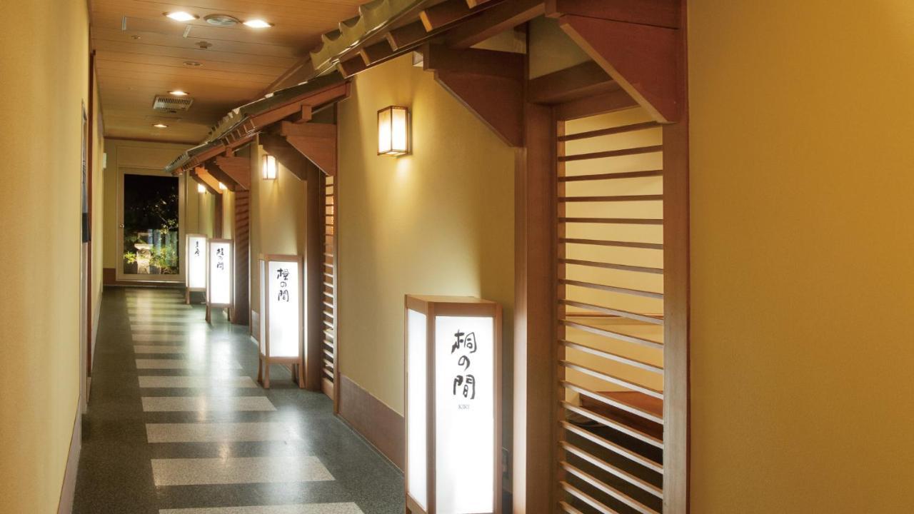 โคะริยะมะ วิว โฮเต็ล แอ็นเนกซ์ Hotel โคริยามะ ภายนอก รูปภาพ